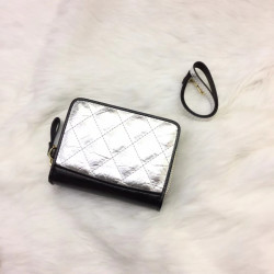 CHANEL 샤넬 2020 여성용 스트랩 퀄팅 반지갑 2COLOR