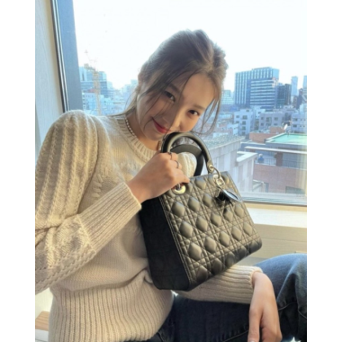 12위 [레드벨벳 조이] (유명유튜버 추천 상품 영상) DIOR 디올 레이디백 (17CM/20CM/24CM) 7COLOR (이니셜선택가능)
