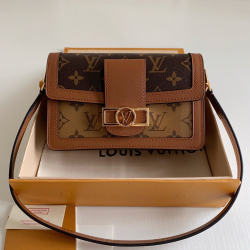 LOUIS VUITTON 도핀 미니 19CM M44980신상