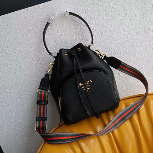 PRADA 프라다 비텔로 가죽 버킷백 1BE030