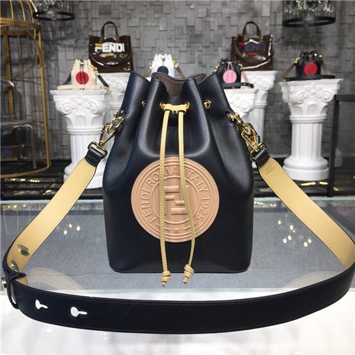 FENDI 펜디 몽트레저 미니 버킷백 신상 F90088-3