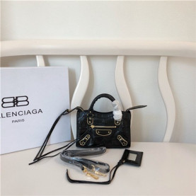 BALENCIAGA 발렌시아가 시티 모터백 미니 18CM B50091 2020신상