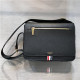 THOM BROWNE 톰브라운 남성용 숄더백 TB50168 신상
