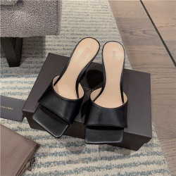 BOTTEGA VENETA 보테가베네타 슬리퍼 BV00150-1 2020/신상 (255사이즈 주문제작)