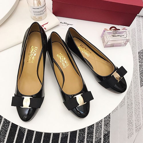 FERRAGAMO 페레가모 단화&구두&힐 (220,250사이즈 주문제작)