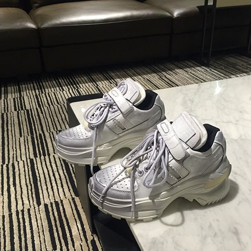 MAISON MARGIELA 메종마르지엘라 여성용 스니커즈 (220,250 사이즈 주문제작)