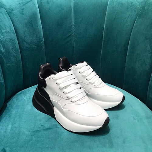 ALEXANDER MCQUEEN 알렉산더맥퀸 남여공용 스니커즈