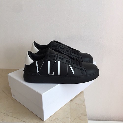 VALENTINO 발렌티노 남여공용 스니커즈