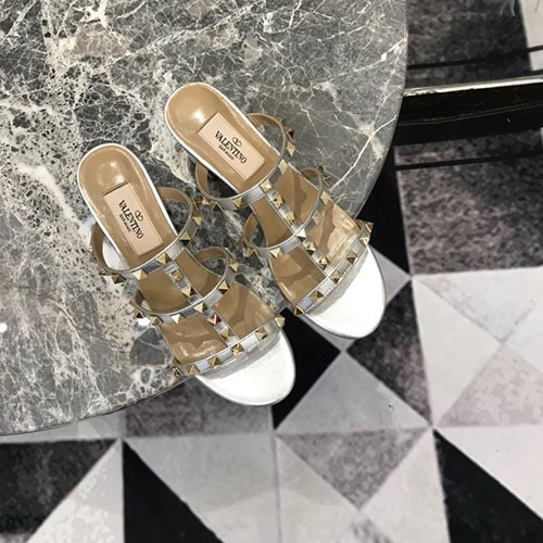 VALENTINO 발렌티노 샌들 굽높이6CM 봄신상 (220,250사이즈 주문제작)