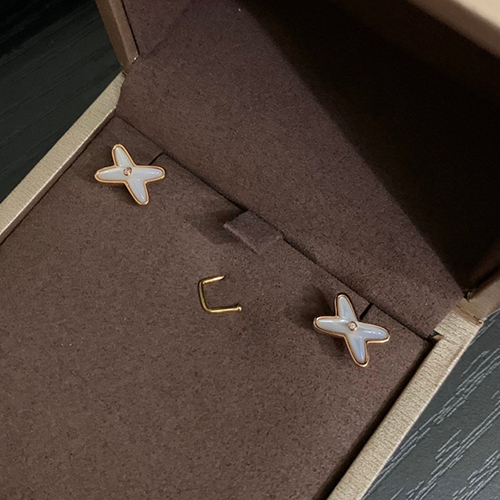 CHAUMET 쇼메 귀걸이 M6112 2020/신상 (정품과 비교가능한 퀄리티 )