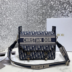 DIOR 디올 캠프백 M124