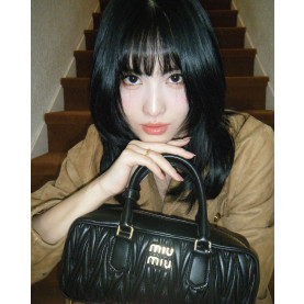 [트와이스 모모] MIUMIU 미우미우 보스턴백 5BB14