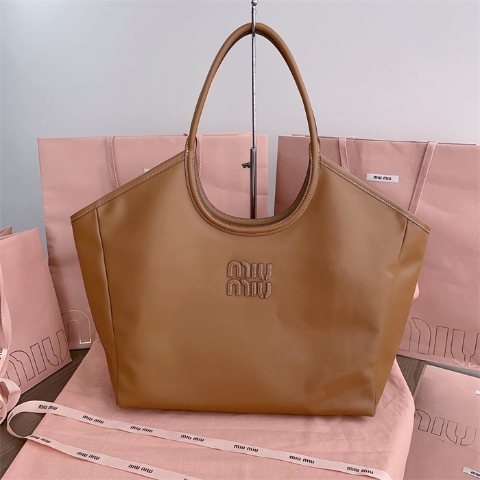 MIUMIU 미우미우 토트백 5BG276