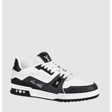 LOUIS VUITTON 루이비통 남성용 트레이너 스니커즈 1AANED