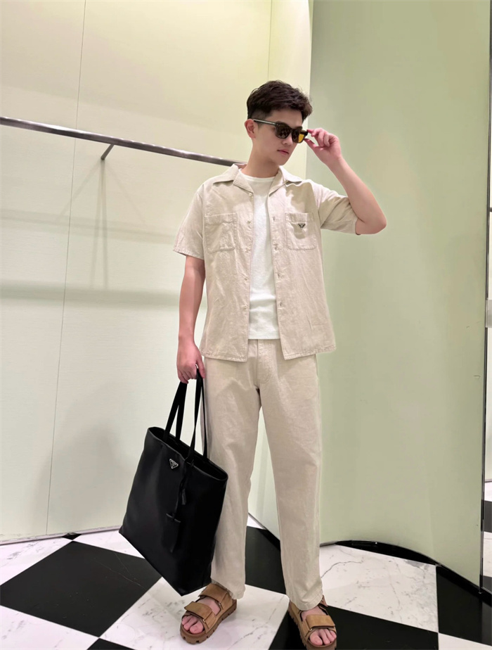 PRADA 프라다 가죽 토트백 2VG130 3COLOR