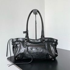 BALENCIAGA 발렌시아가 르시티 이스트 웨스트 숄더백 B50781 2COLOR