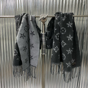 LOUIS VUITTON 루이비통 숄 머플러