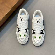 LOUIS VUITTON 루이비통 남성용 스니커즈 L74758 2COLOR