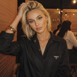 ●2월 판매 7위● PRADA 프라다 리나일론 스냅 자켓