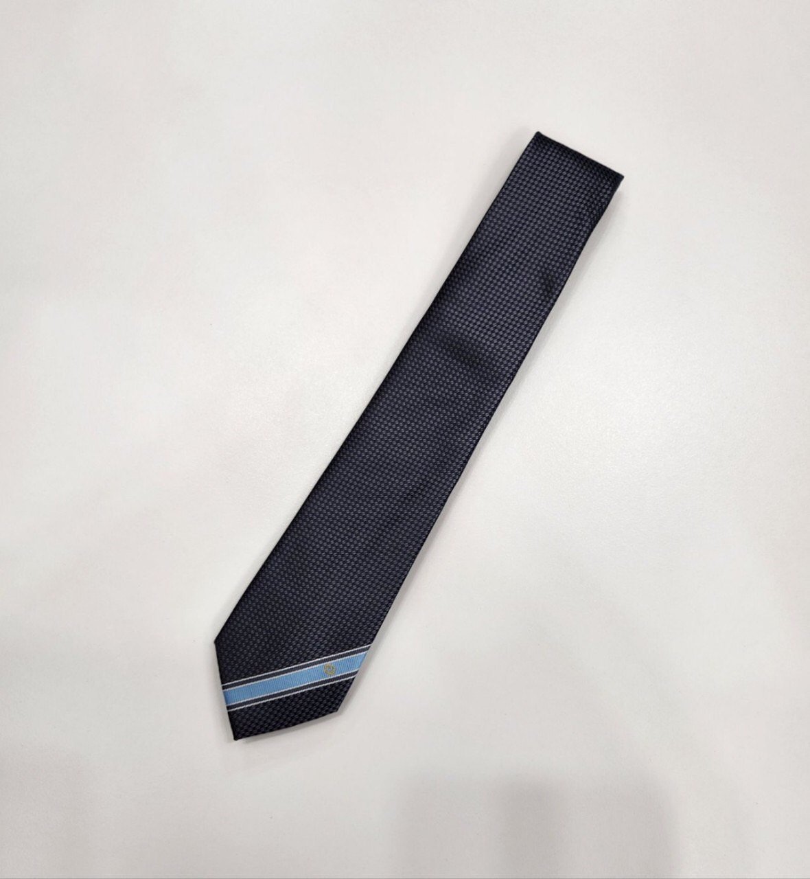 GUCCI 구찌 gg로고 사선 실크 넥타이