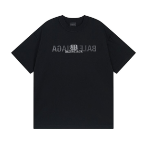 BALENCIAGA 발렌시아가 23138 BB 그래픽 리버스 로고 반팔
